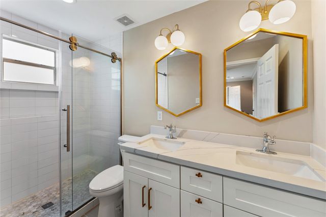 809 E 40th Street, Houston, TX 77022