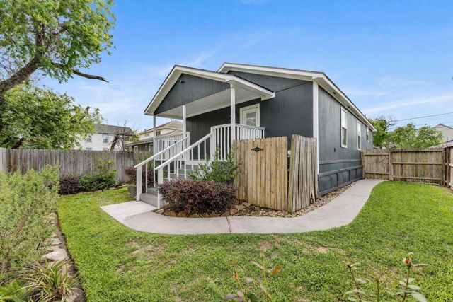 809 E 40th Street, Houston, TX 77022