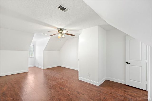 135 Creekview Dr, Newnan, GA 30263