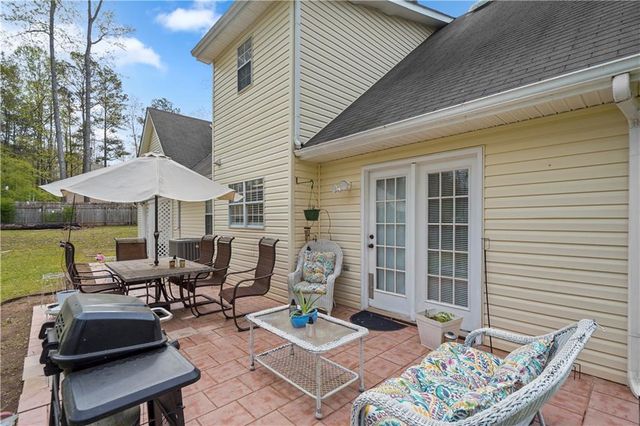 135 Creekview Dr, Newnan, GA 30263