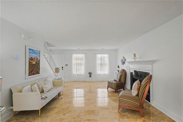 135 Creekview Dr, Newnan, GA 30263