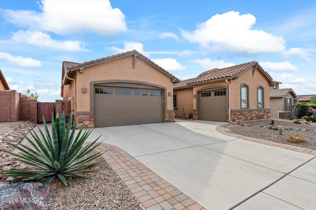 5425 W Bajada Drive, Marana, AZ 85658