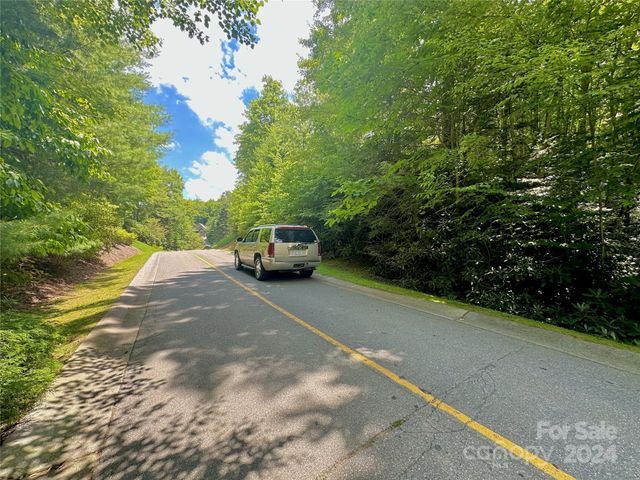 109 Puddingstone Parkway 23, Banner Elk, NC 28604