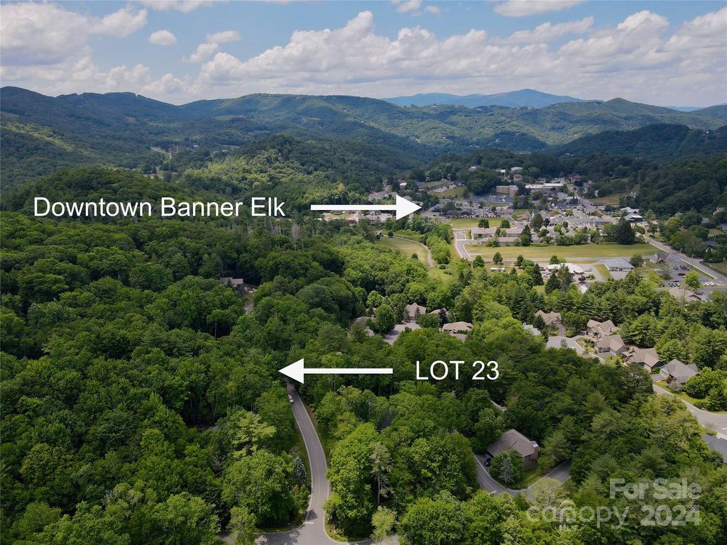 109 Puddingstone Parkway 23, Banner Elk, NC 28604
