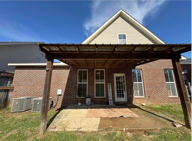 26 Bridgefield Ct., Hattiesburg, MS 39402