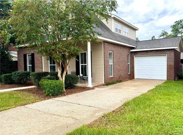 26 Bridgefield Ct., Hattiesburg, MS 39402