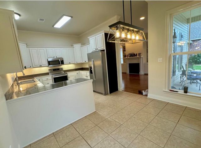 26 Bridgefield Ct., Hattiesburg, MS 39402