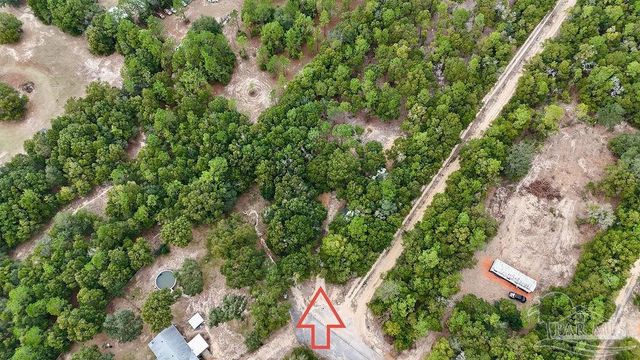 8004 Delta Dr, Milton, FL 32583