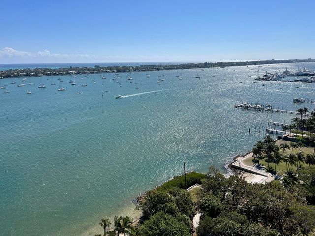 5200 N Flagler Drive 2004, West Palm Beach, FL 33407