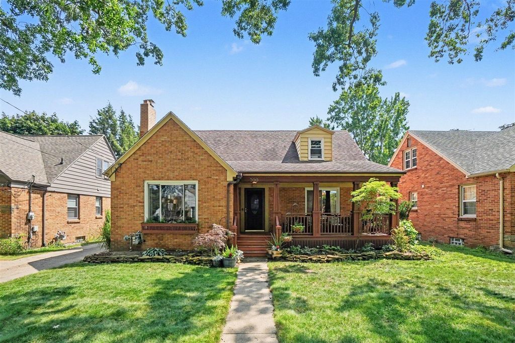 700 Mulford Drive, Grand Rapids, MI 49507