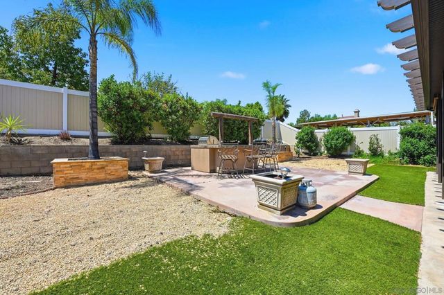 25331 Chesterfield Ln, Wildomar, CA 92595