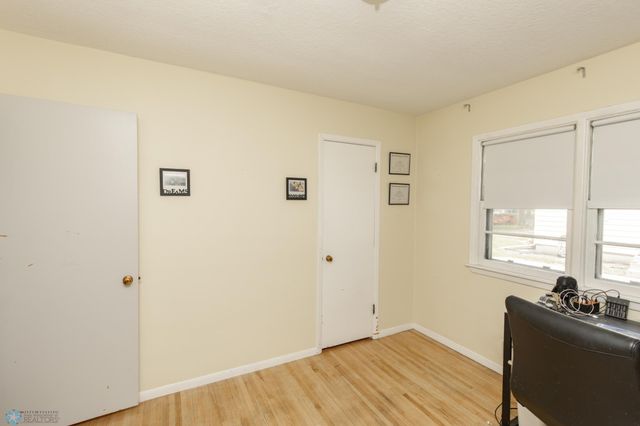 1028 11th Avenue N, Moorhead, MN 56560