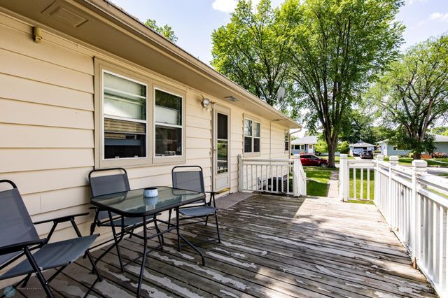 1028 11th Avenue N, Moorhead, MN 56560