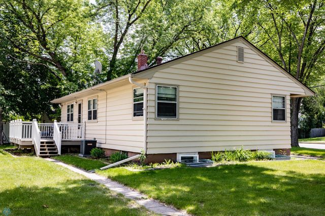1028 11th Avenue N, Moorhead, MN 56560