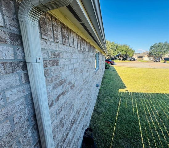 9530 Flying Eagle Court, Houston, TX 77083