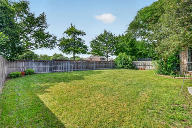 3829 Vernon Way, Fort Worth, TX 76244
