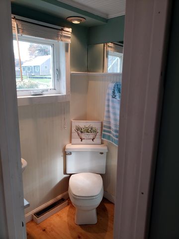 10 Grindell Avenue, Dennis Port, MA 02639