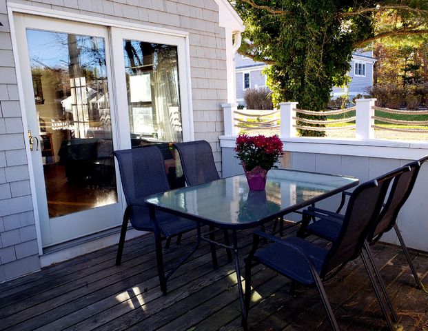 10 Grindell Avenue, Dennis Port, MA 02639