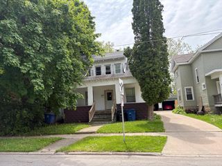 411 W IRVING AVENUE, Oshkosh, WI 54901