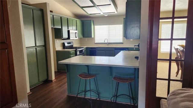 7250 Cayucos, Phelan, CA 92371
