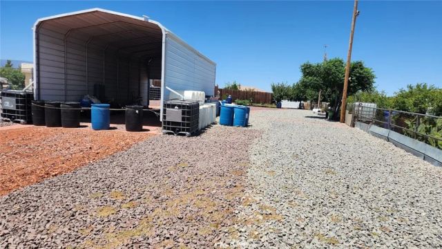 7250 Cayucos, Phelan, CA 92371