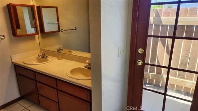 7250 Cayucos, Phelan, CA 92371