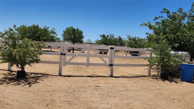 7250 Cayucos, Phelan, CA 92371