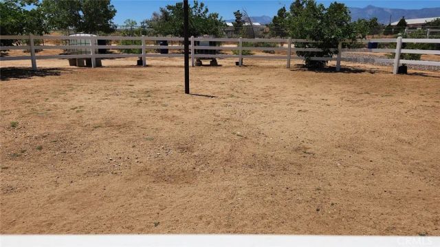 7250 Cayucos, Phelan, CA 92371