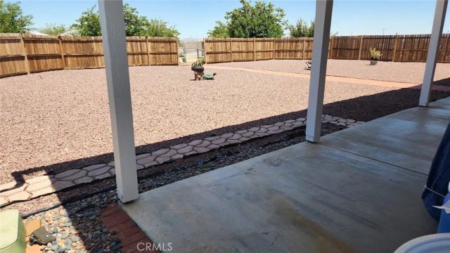 7250 Cayucos, Phelan, CA 92371