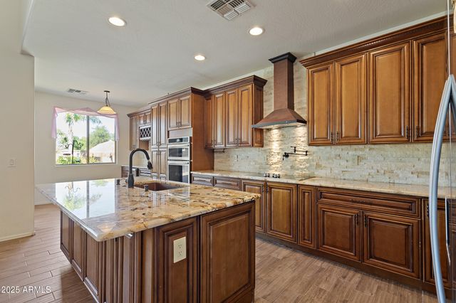 18250 W PURDUE Avenue, Waddell, AZ 85355