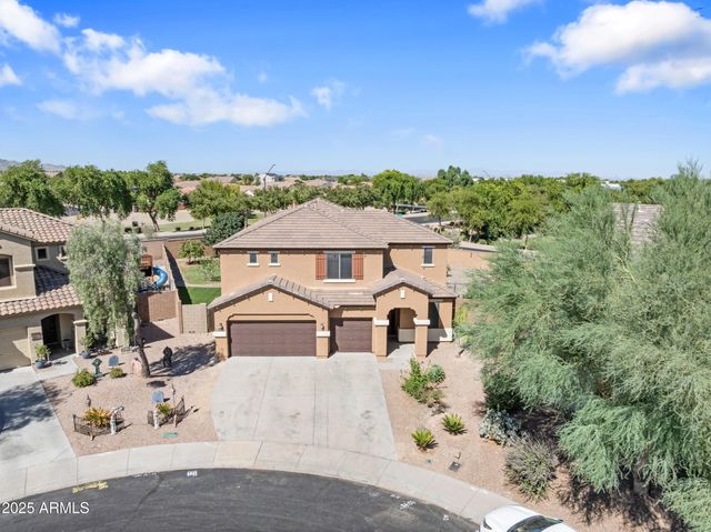 18250 W PURDUE Avenue, Waddell, AZ 85355