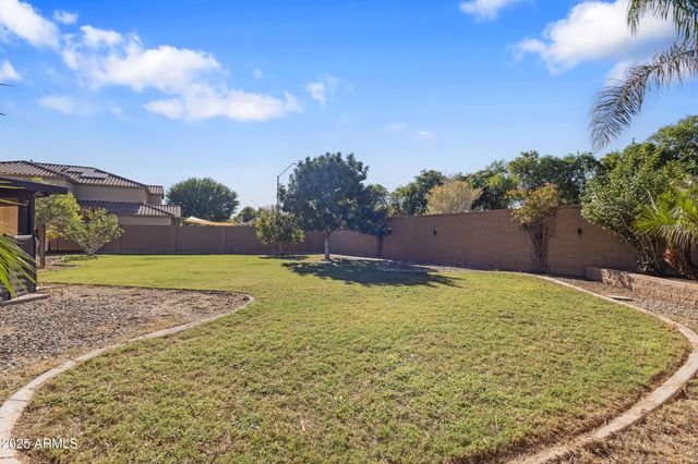 18250 W PURDUE Avenue, Waddell, AZ 85355