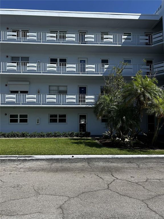 5555 GULF BOULEVARD 310, St Pete Beach, FL 33706