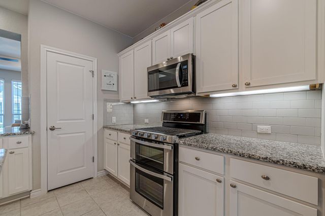 108 Mulligan DR 103, San Marcos, TX 78666