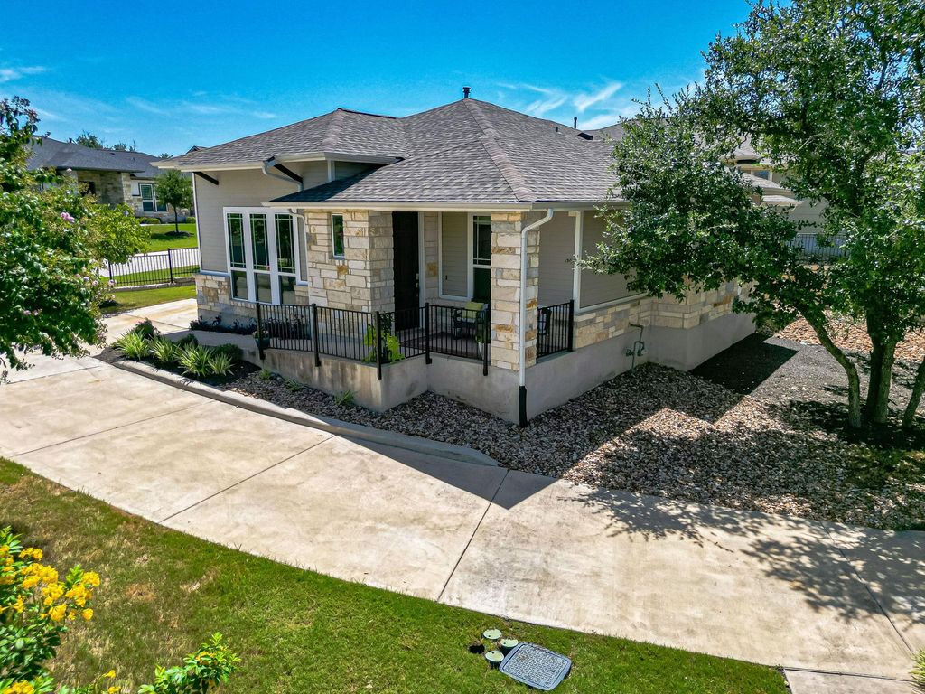 108 Mulligan DR 103, San Marcos, TX 78666