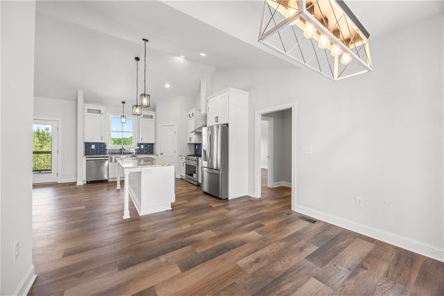 705 Comet View Court, Westminster, SC 29693