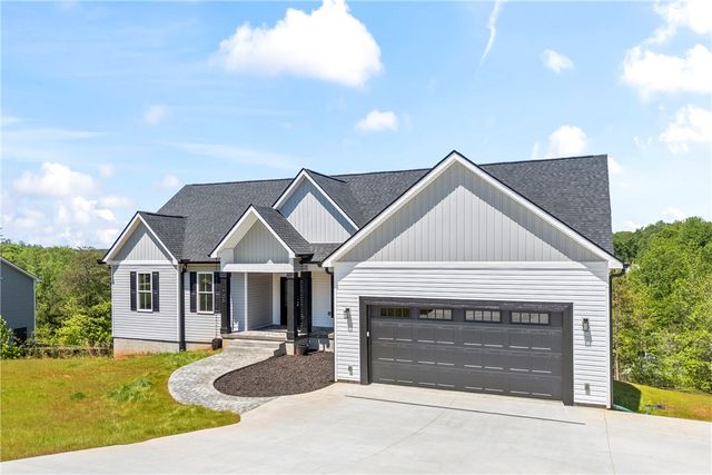 705 Comet View Court, Westminster, SC 29693