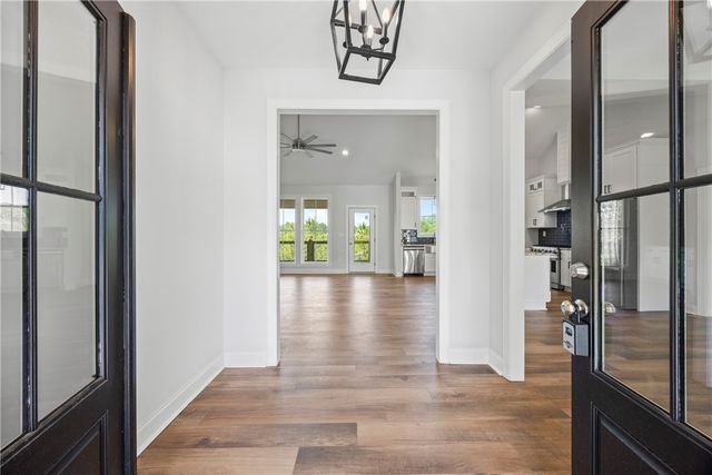 705 Comet View Court, Westminster, SC 29693
