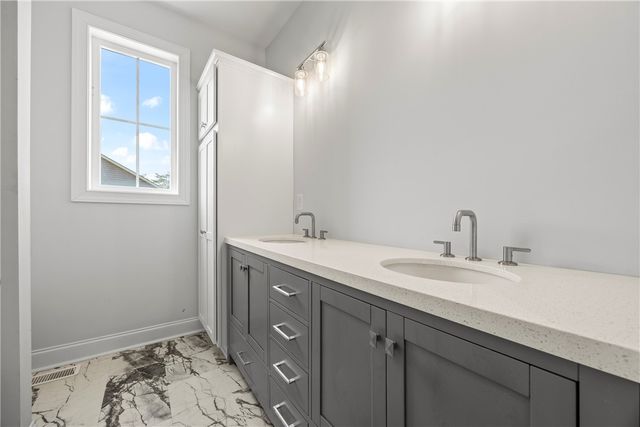 705 Comet View Court, Westminster, SC 29693