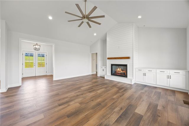 705 Comet View Court, Westminster, SC 29693