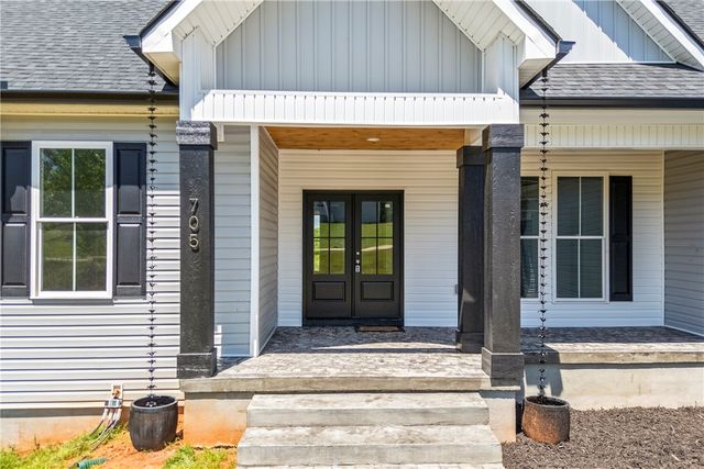 705 Comet View Court, Westminster, SC 29693