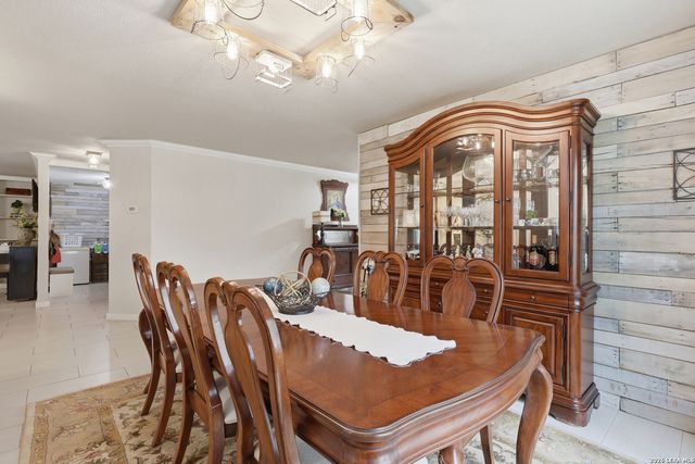 302 Whispering Oaks, Adkins, TX 78101