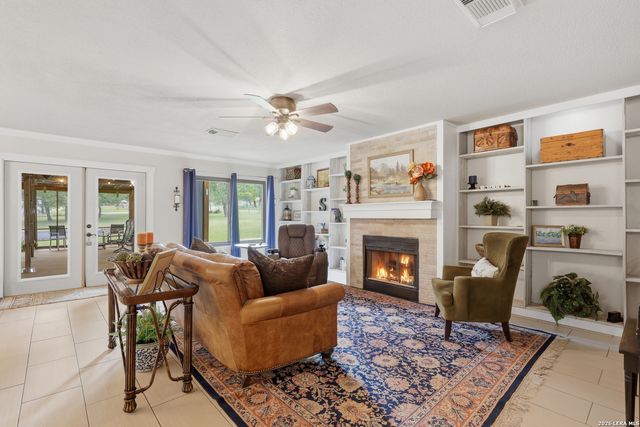 302 Whispering Oaks, Adkins, TX 78101
