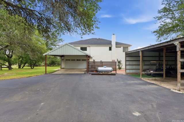 302 Whispering Oaks, Adkins, TX 78101