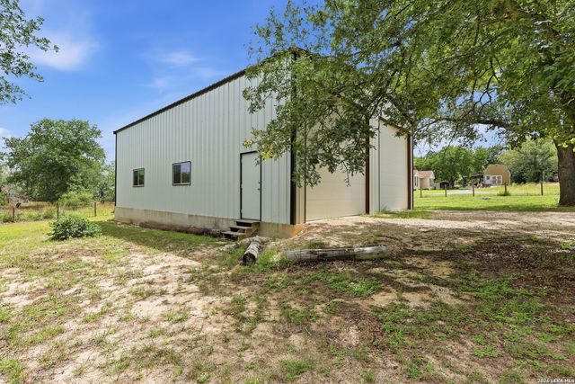 302 Whispering Oaks, Adkins, TX 78101