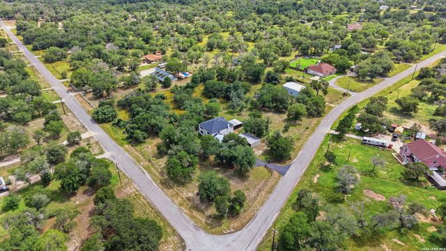 302 Whispering Oaks, Adkins, TX 78101