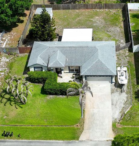 726 Tuxedo Terrace, Sebastian, FL 32958