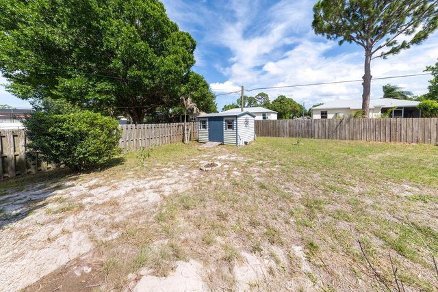 726 Tuxedo Terrace, Sebastian, FL 32958