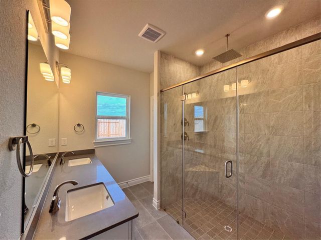 10300 Cabo Del Sol Drive, Cleveland, TX 77327