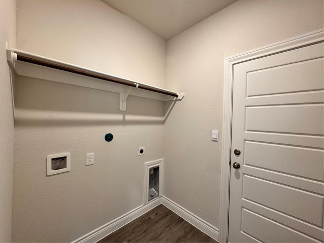 10300 Cabo Del Sol Drive, Cleveland, TX 77327